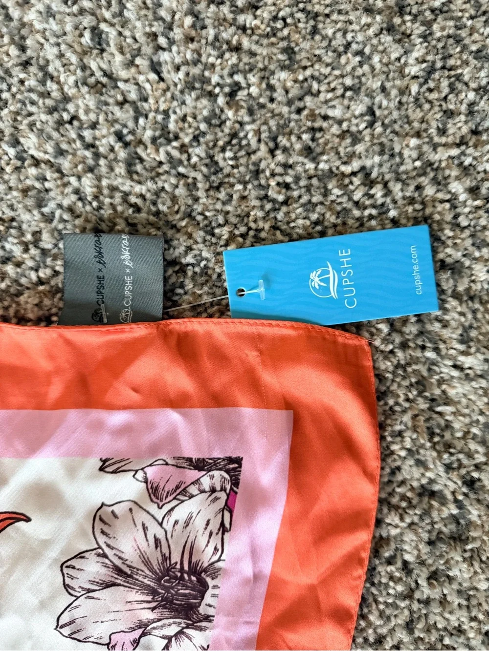 Cupshe Floral Satin Square Scarf in Orange and Pink